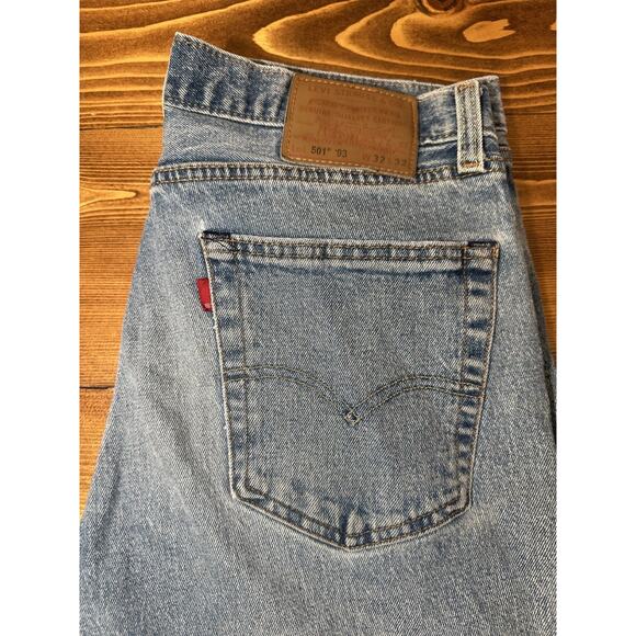 Levis 501 93 Jeans Men 32x32 Blue Premium Distress Denim Button Fly USA - Picture 2 of 9